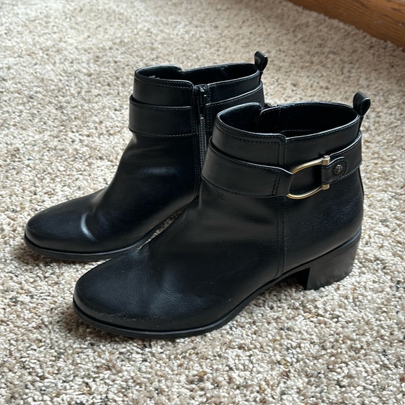 Anne Klein Boots - Picture 1 of 9